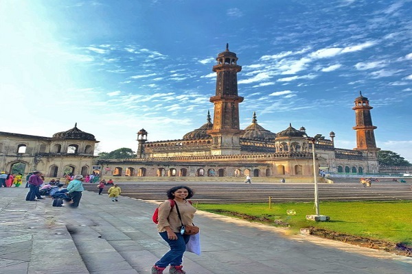 patna to lucknow cabs